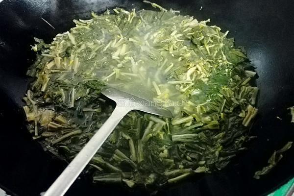 白菜心菜干汤的做法图解4