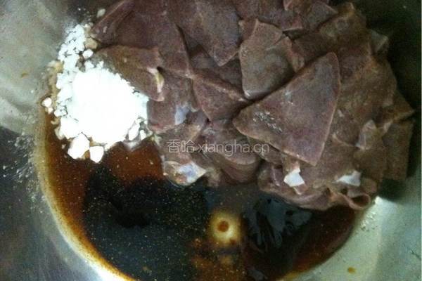双椒爆猪肝的做法图解5