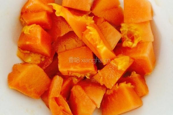 木瓜椰汁西米露的做法图解2