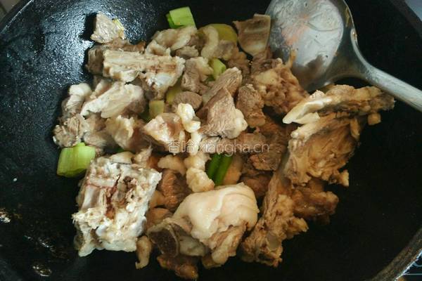 羊肉炖萝卜 详细好操作的做法图解6