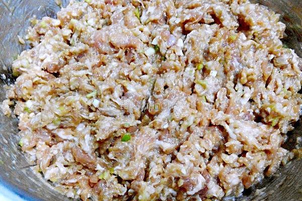 年夜饭_猪肉饺子的做法图解7