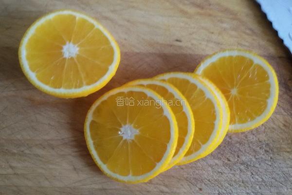 香橙慕斯蛋糕的做法图解2