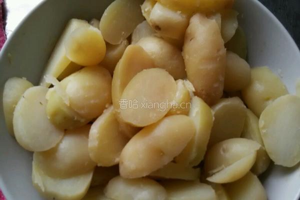 煎洋芋的做法图解1
