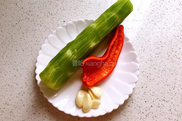 清炒莴苣丝的做法图解1