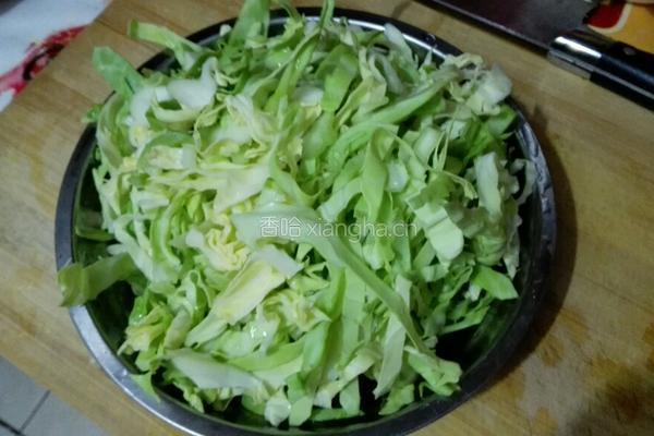 包菜粉丝炒鸡蛋的做法图解2