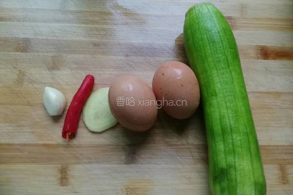 丝瓜炒蛋的做法图解1