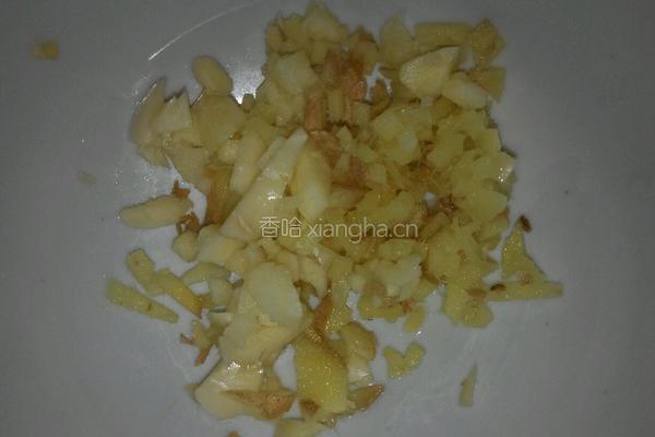 青菜炒河粉的做法图解3