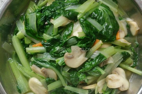 蘑菇炒小白菜