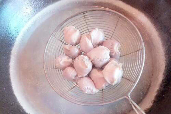 白灼鸡肾的做法图解3