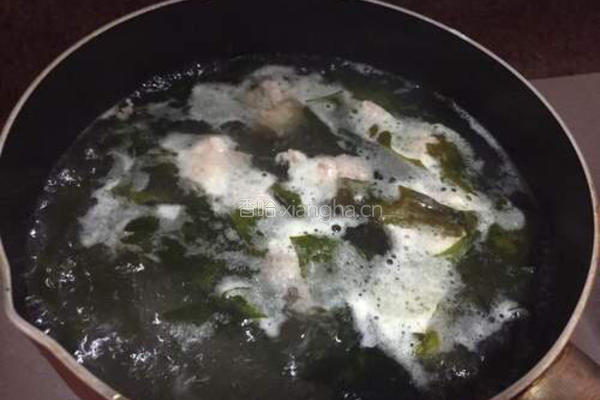 螺旋藻肉丸汤的做法图解6