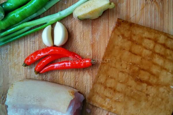 回锅肉的做法图解1