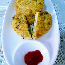 鸡 蛋 米 饭 饼的做法[图]