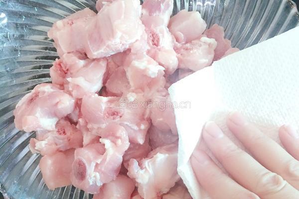 广式香芋蒸排骨的做法图解2