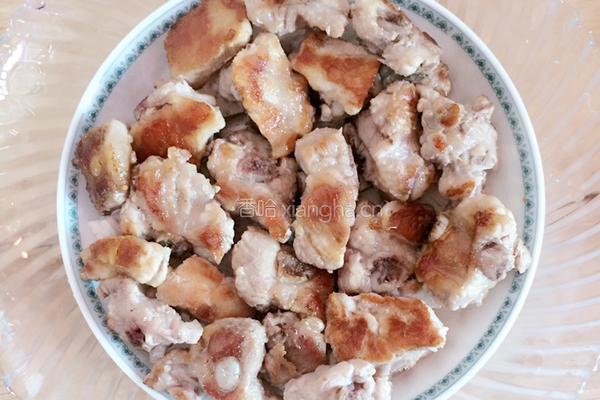 广式香芋蒸排骨的做法图解5