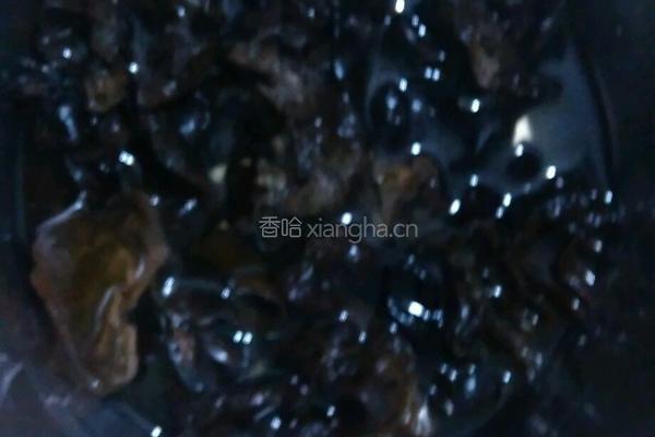 凉拌木耳的做法图解1