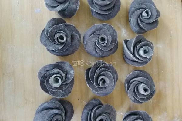 黑玫瑰(黑米面)的做法图解10