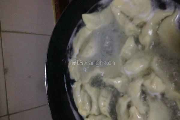 芹菜肉馅饺子。的做法图解27