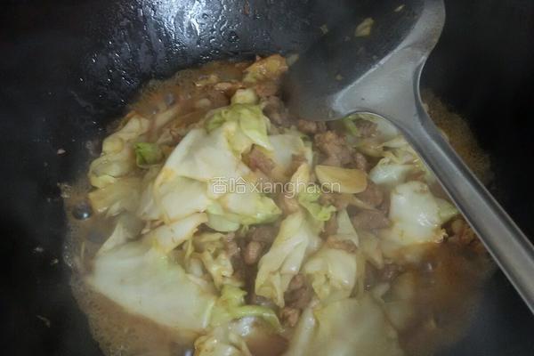 包菜炒肉丝的做法图解8