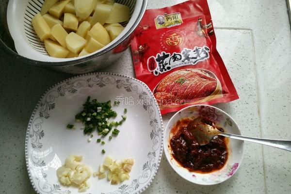 粉蒸土豆的做法图解1