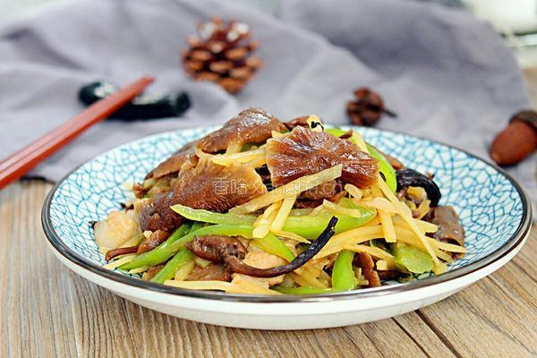 榛蘑炒土豆的做法图解10