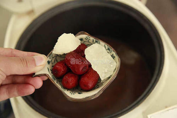 红豆薏仁牛奶粥的做法图解4