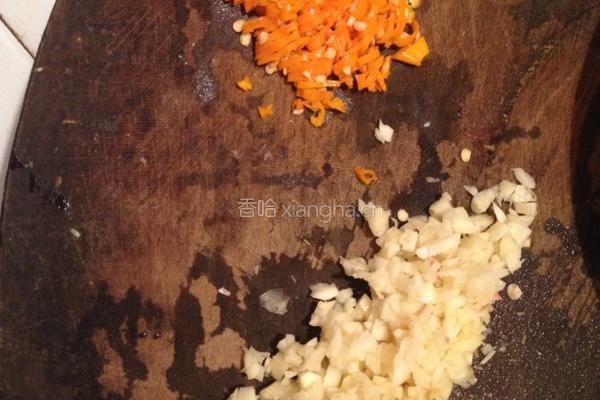 芹菜香干炒肉！的做法图解5