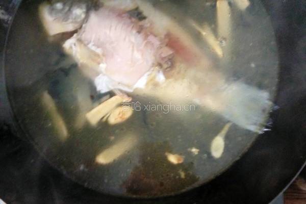 鲫鱼豆腐汤的做法图解7