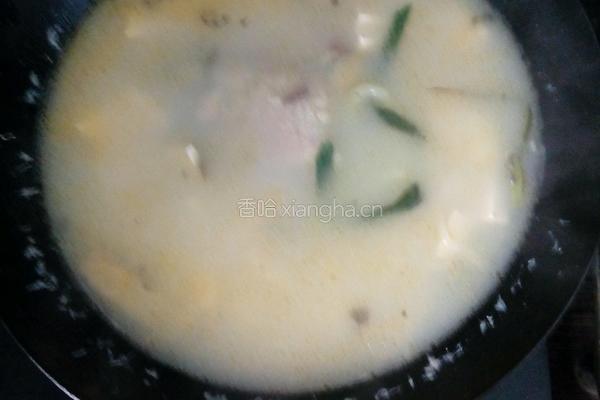 鲫鱼豆腐汤的做法图解9