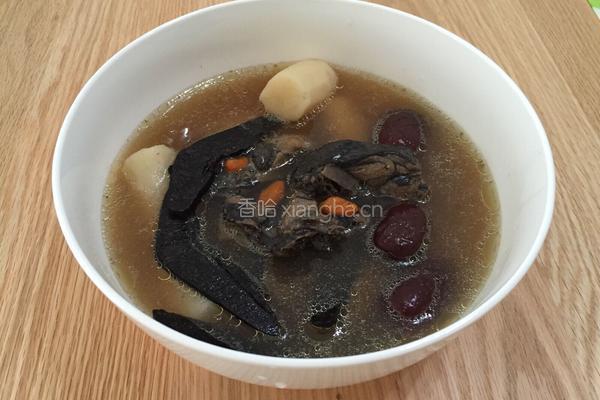 灵芝乌鸡汤