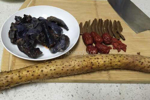 灵芝乌鸡汤的做法图解3