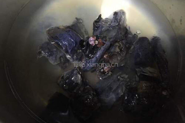 灵芝乌鸡汤的做法图解4