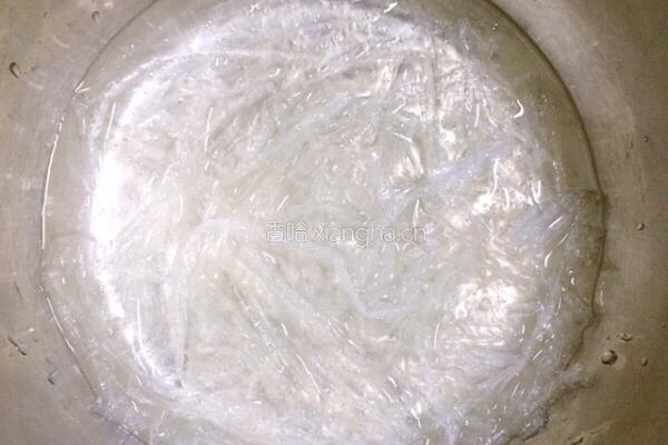 桂花杏仁豆腐的做法图解2