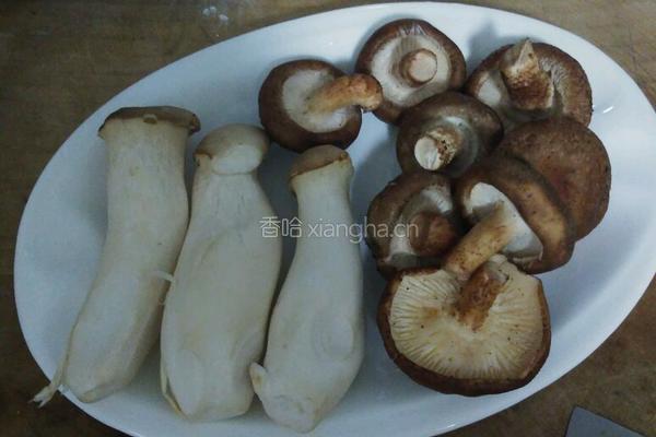 双菇肉片的做法图解1