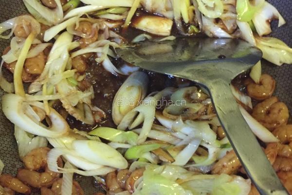 京葱虾仁的做法图解7