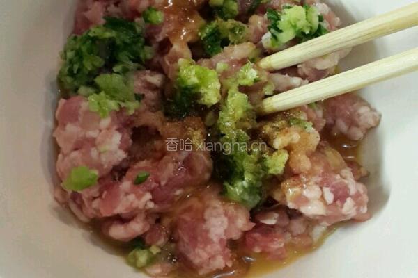 肉馅蒸茄子的做法图解1