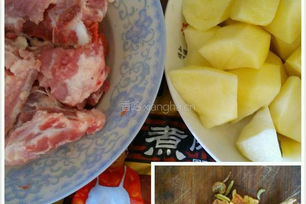 排骨炖土豆的做法图解1