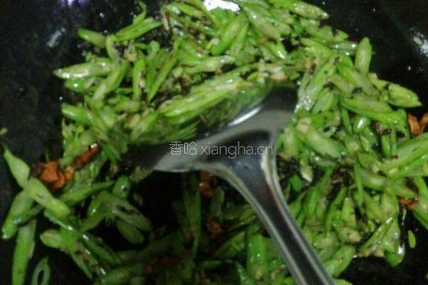 橄榄菜豆角(快速菜)的做法图解3