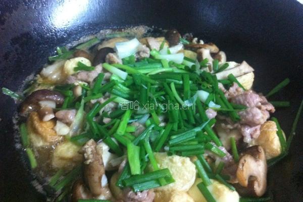香菇肉片闷日本豆腐的做法图解11