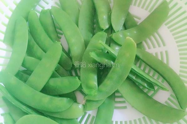 干煸肥肠的做法图解1
