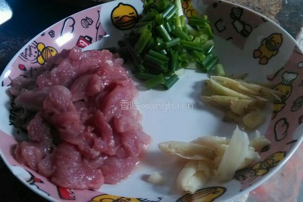 猪肉杏鲍菇的做法图解2