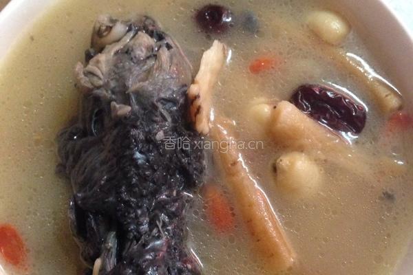 当归红枣参鸡汤