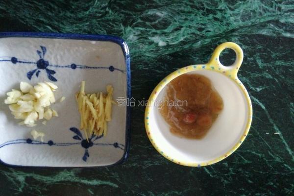 酸梅酱蒸排骨的做法图解2