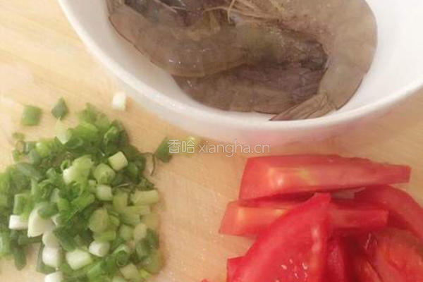 鲜虾番茄面线的做法图解2