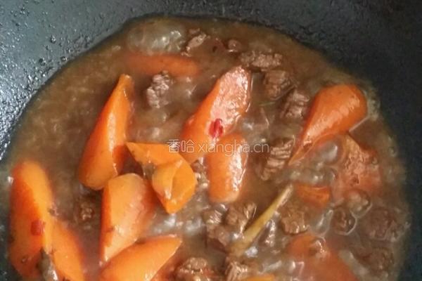 胡萝卜烧牛肉的做法图解5