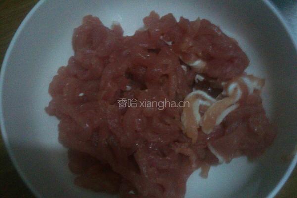 青椒肉丝的做法图解1