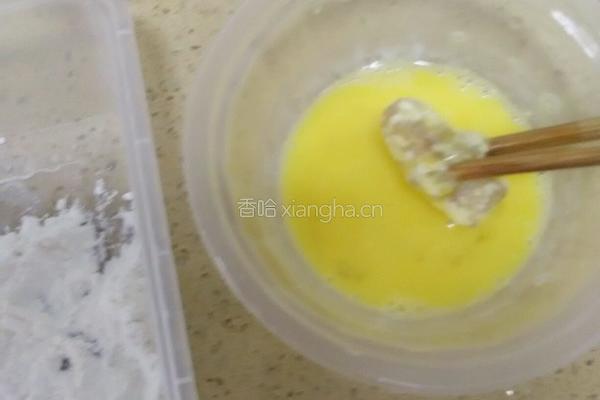 酥炸鲈鱼条的做法图解5