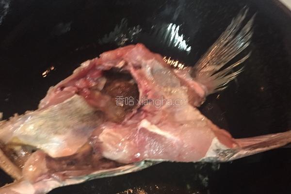 娩鱼头豆腐汤的做法图解4