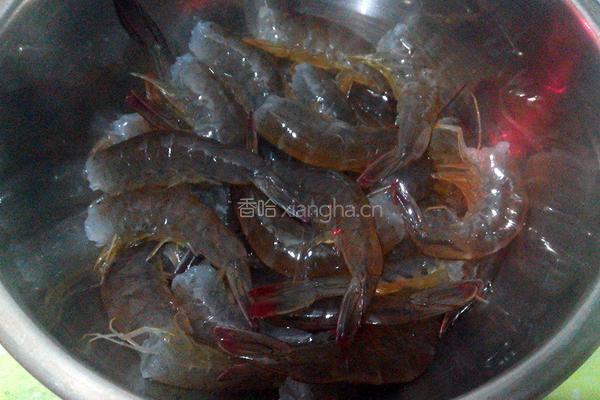 虾仁儿炒饭的做法图解2