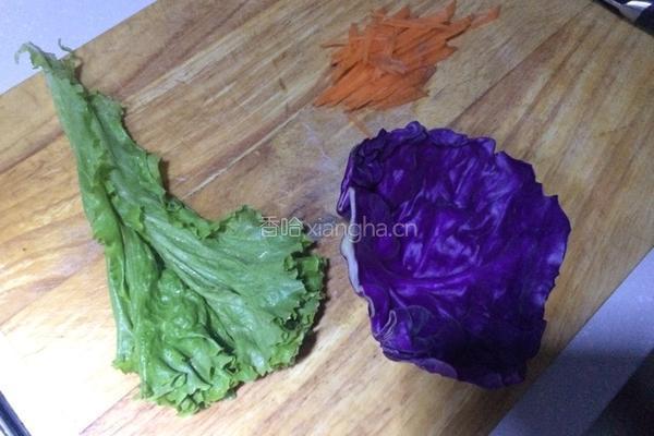 米饭蔬菜饼的做法图解1