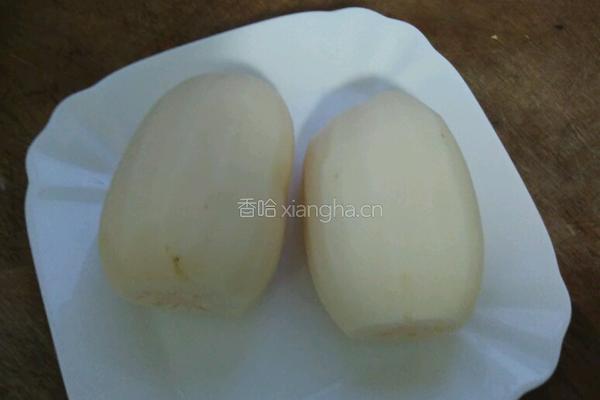 甜汁藕片的做法图解1